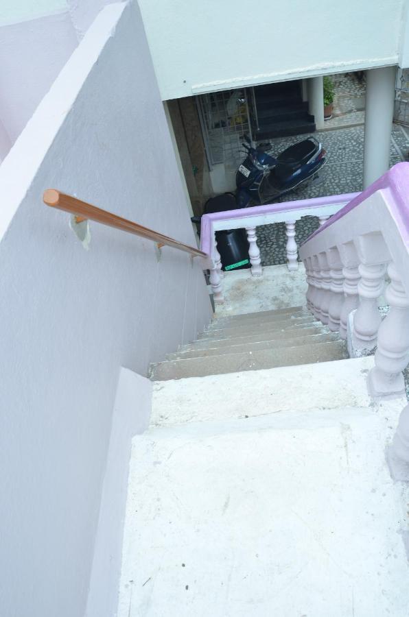 Manohars New Home تيروباتي المظهر الخارجي الصورة
